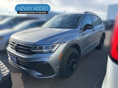Used 2024 Volkswagen Tiguan SE R-Line