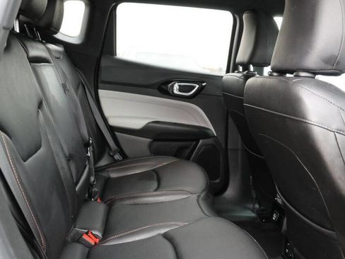 Used 2024 Jeep Compass Limited image 16