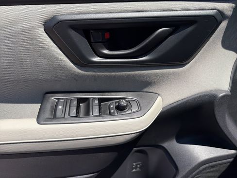 Certified 2026 Subaru Forester AWD/4WD image 19