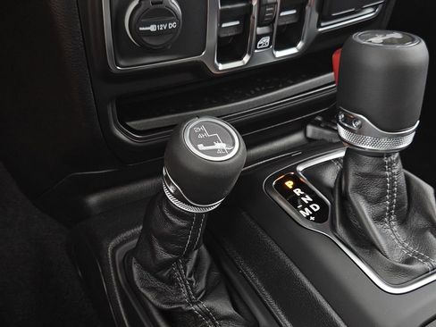 New 2025 Jeep Wrangler Unlimited Sahara image 15