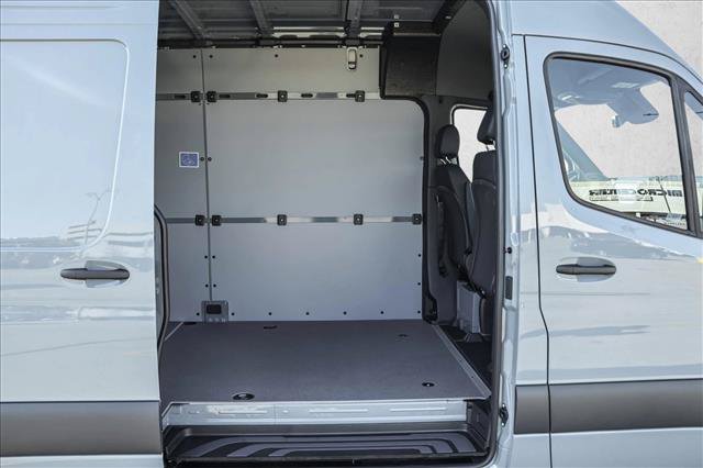 New 2027 Mercedes-Benz Sprinter 2500 image 22