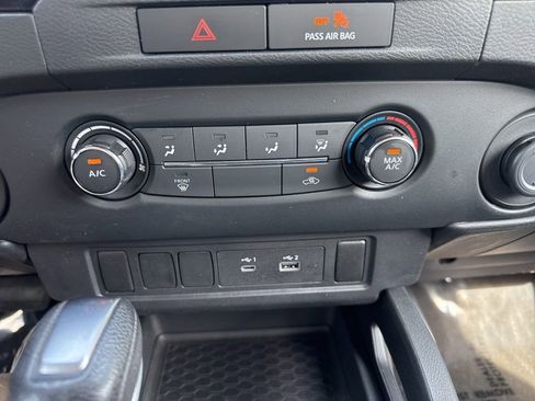 Used 2022 Nissan Frontier S image 16