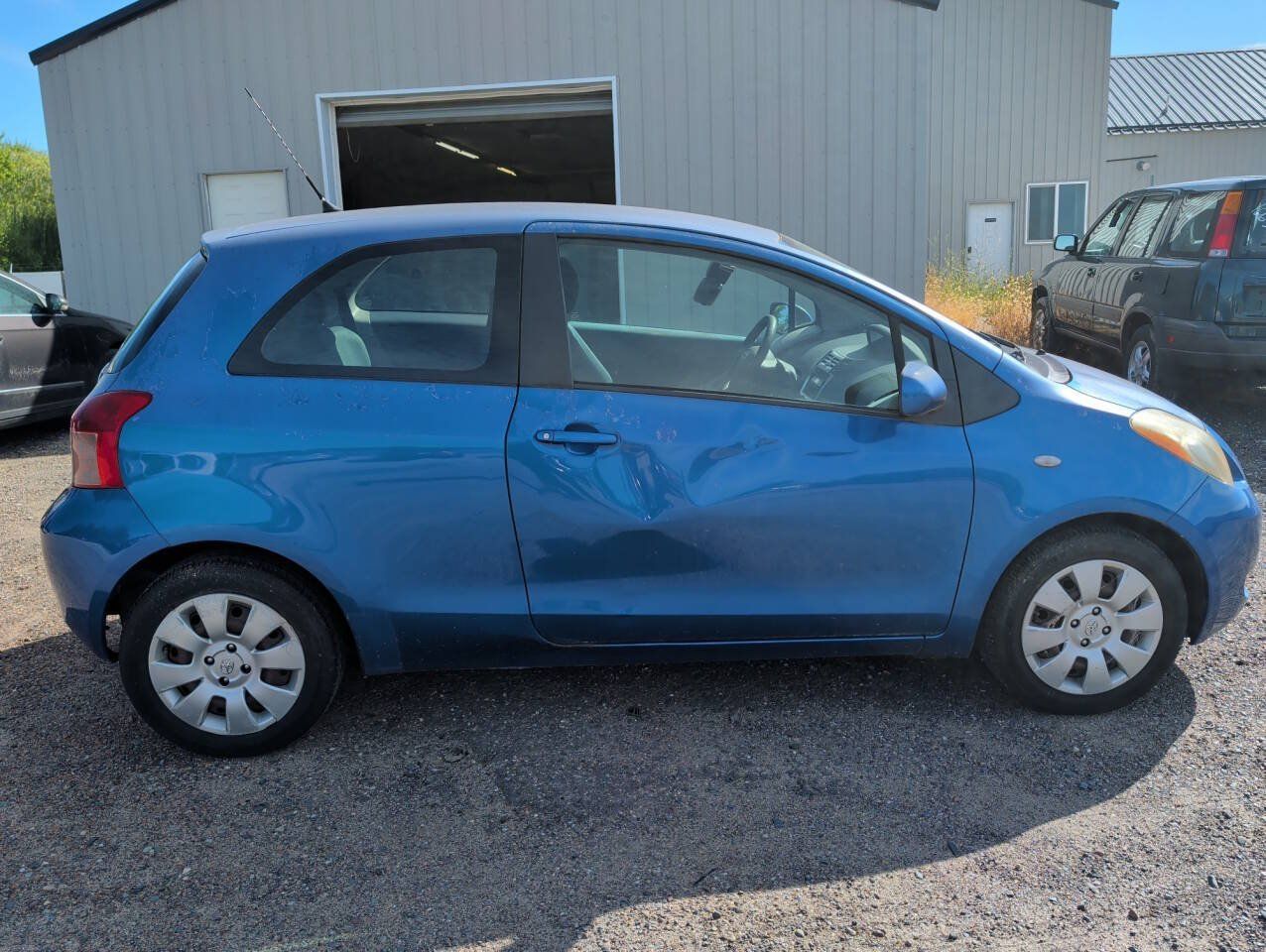 Used 2008 Toyota Yaris 2-Door Hatchback FWD image 6