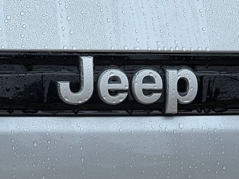 New 2026 Jeep Grand Cherokee Laredo AWD/4WD image 43