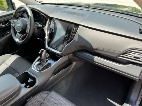 Certified 2025 Subaru Outback Premium AWD/4WD image 18