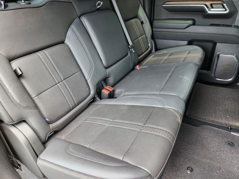 Used 2024 Chevrolet Silverado 1500 High Country w/ Technology Package AWD/4WD image 14