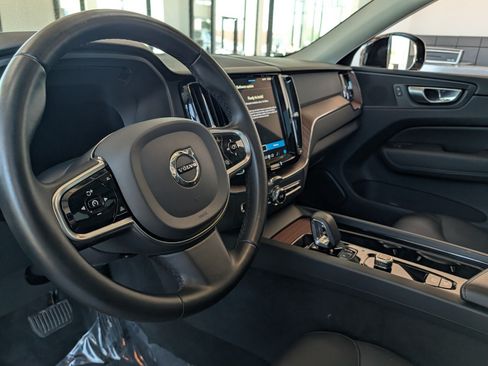 Used 2024 Volvo XC60 B5 Plus AWD/4WD image 17