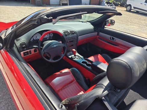 Used 2005 Ford Thunderbird RWD image 19