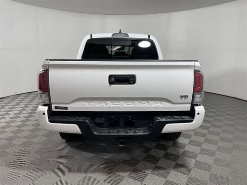 Certified 2020 Toyota Tacoma TRD Sport w/ Technology Package AWD/4WD image 6