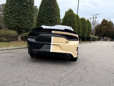 Used 2019 Dodge Charger Scat Pack image 10