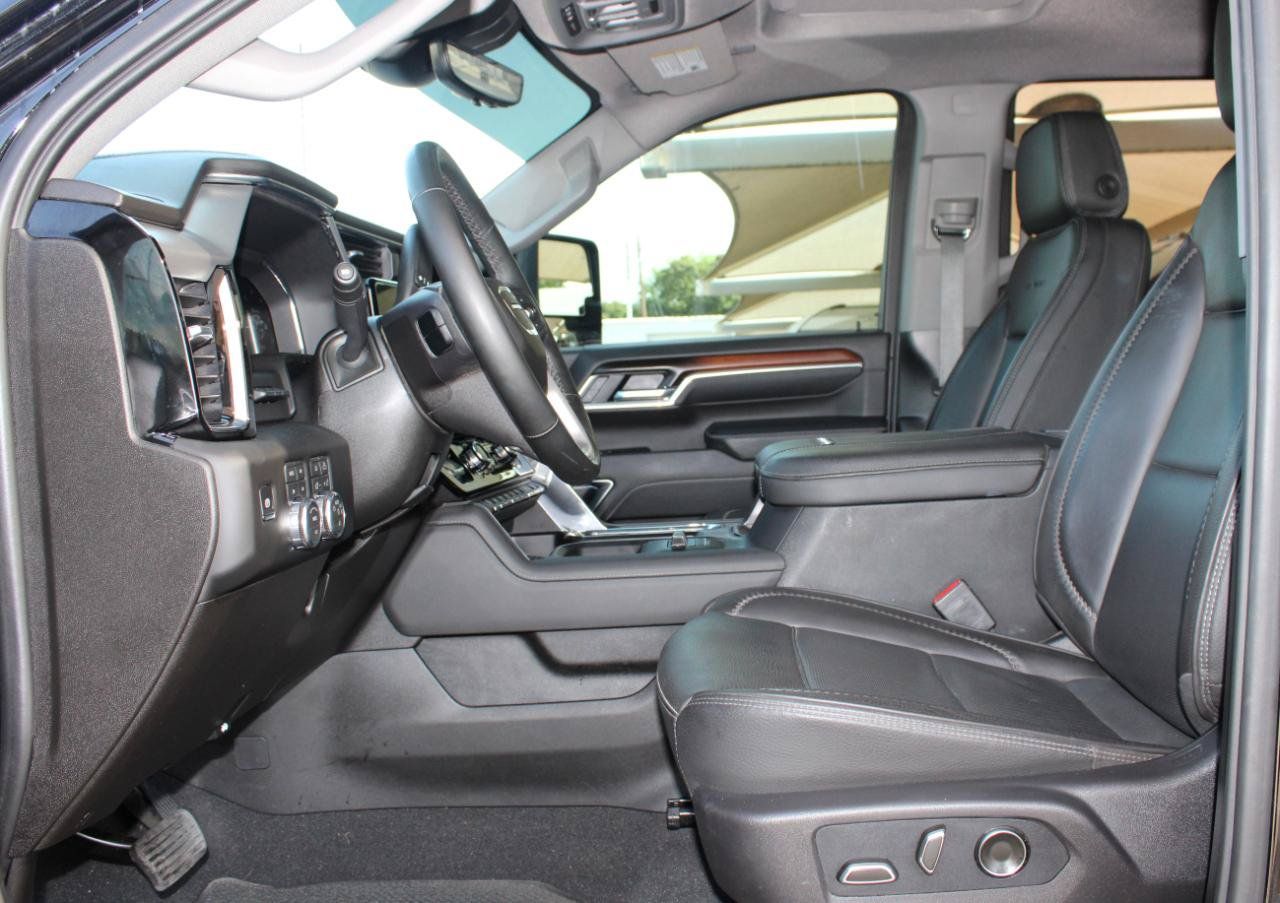 Used 2026 GMC Sierra 3500 Denali w/ Denali Reserve Package AWD/4WD image 11