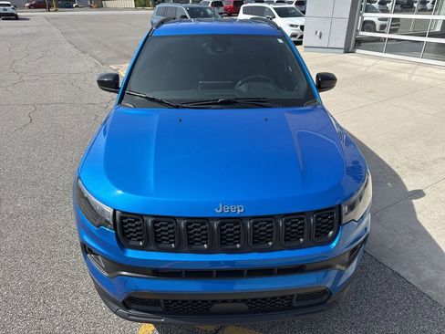 Used 2024 Jeep Compass Latitude AWD/4WD image 10