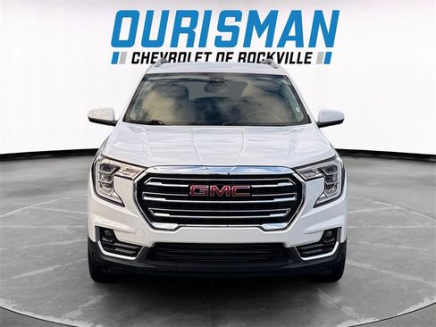 Used 2023 GMC Terrain SLT image 8