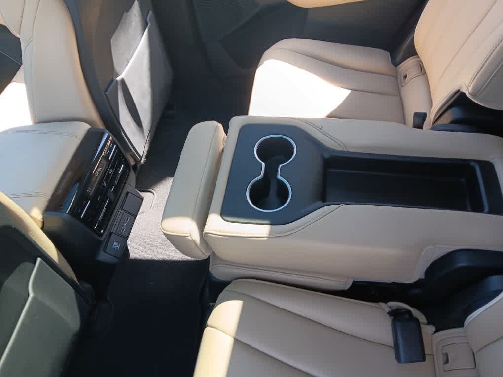 Used 2023 Acura MDX SH-AWD image 16
