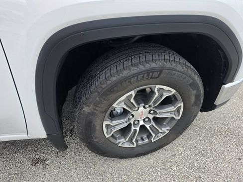 Used 2026 GMC Sierra 1500 SLT RWD image 12