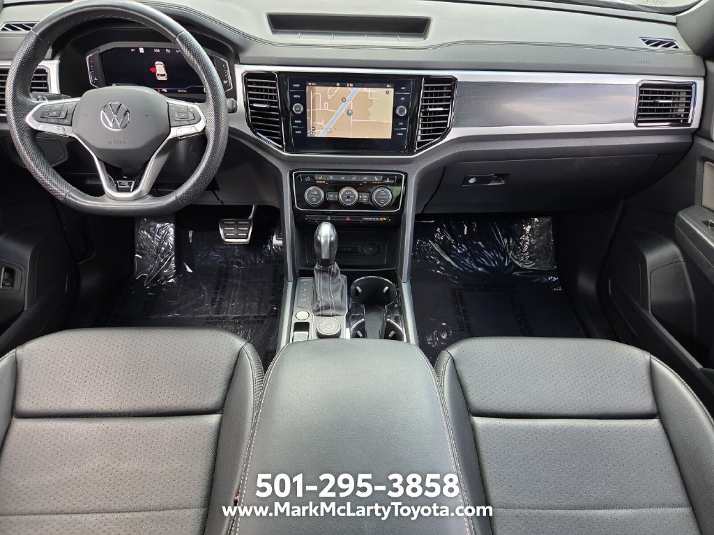 Used 2023 Volkswagen Atlas Cross Sport SEL R-Line AWD/4WD image 12