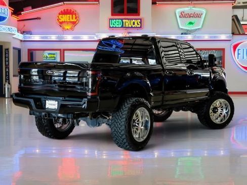 Used 2022 Ford F250 XL w/ Power Equipment Group AWD/4WD image 3