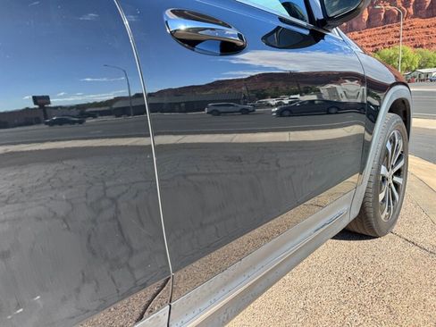 Used 2022 Mercedes-Benz GLB 250 4MATIC w/ Premium Package Lite image 28