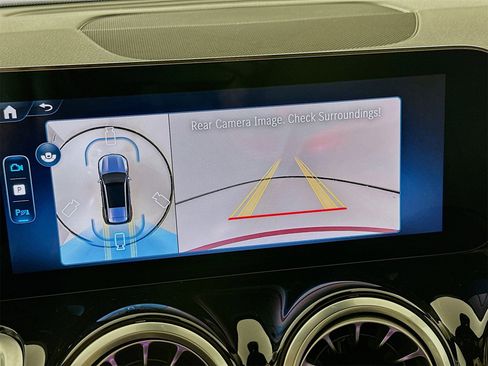 Certified 2025 Mercedes-Benz GLB 250 image 14