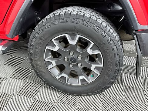 Certified 2024 Jeep Wrangler Sahara w/ Technology Group image 44