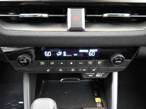 New 2026 Subaru Outback Premium AWD/4WD image 34