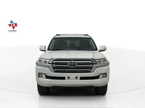 Used 2018 Toyota Land Cruiser AWD/4WD image 7