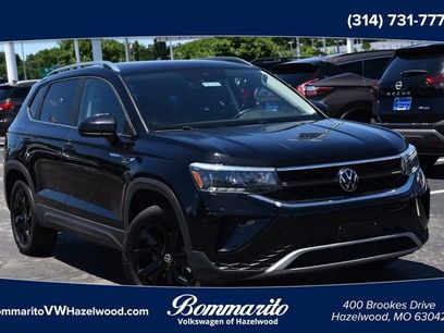 Certified 2023 Volkswagen Taos SE w/ Panoramic Sunroof Package