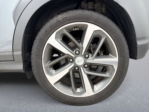 Used 2019 Hyundai Kona Ultimate AWD/4WD image 12