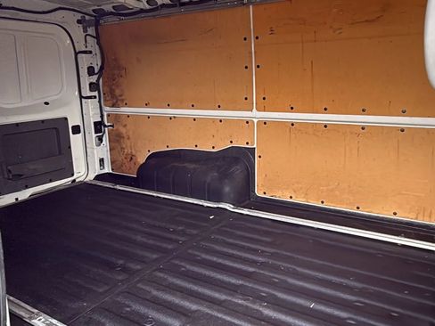 Used 2018 Nissan NV 3500 SV w/ Navigation Package image 18