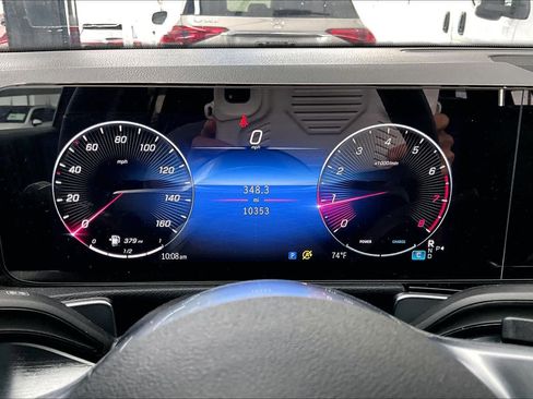 Used 2025 Mercedes-Benz GLB 250 image 27