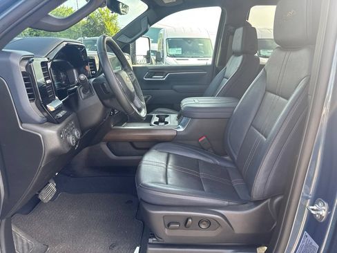 Used 2026 Chevrolet Silverado 2500 High Country w/ Technology Package AWD/4WD image 3