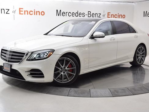 Used 2019 Mercedes-Benz S 560 Sedan image 2