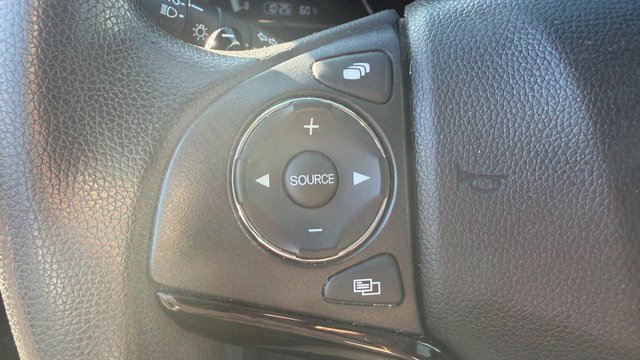 Used 2022 Honda HR-V EX image 12