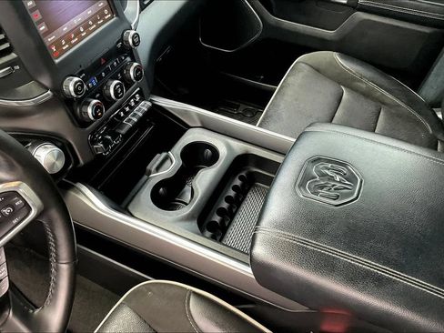 Used 2021 RAM 1500 Laramie w/ Sport Appearance Package AWD/4WD image 19