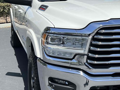 Used 2022 RAM 2500 Limited AWD/4WD image 65