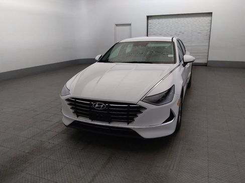 Used 2023 Hyundai Sonata SE w/ Preferred Accessory Package FWD image 15