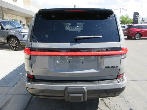 Used 2026 Lexus GX 550 w/ Accessory Package (2T) AWD/4WD image 7