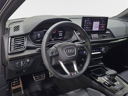 New 2025 Audi SQ5 Prestige image 16