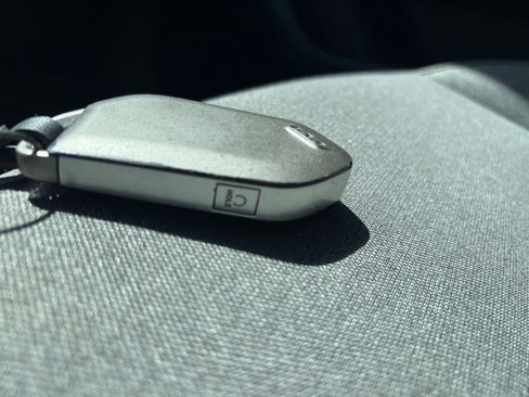 Used 2025 Kia K4 LXS image 23