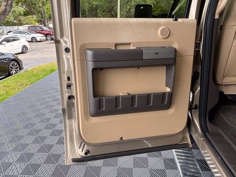 Used 2012 Ford F250 Lariat w/ Chrome Pkg RWD image 24