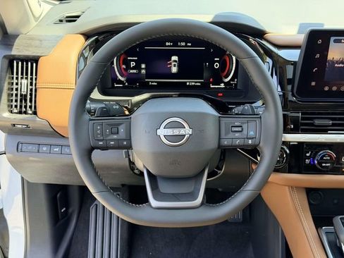 New 2026 Nissan Pathfinder Platinum AWD/4WD image 19