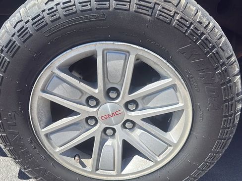 Used 2015 GMC Sierra 1500 SLE w/ SLE Value Package AWD/4WD image 13