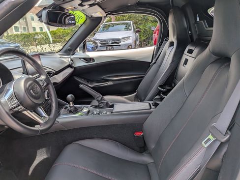 Used 2018 MAZDA MX-5 Miata Grand Touring RWD image 17