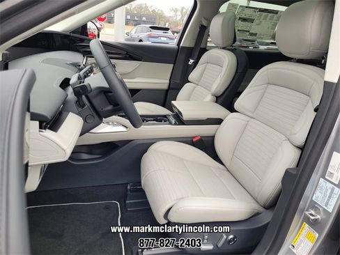 New 2026 Lincoln Nautilus Reserve image 5