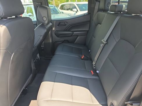 Used 2024 Chevrolet Colorado Trail Boss w/ Advanced Trailering Package AWD/4WD image 12