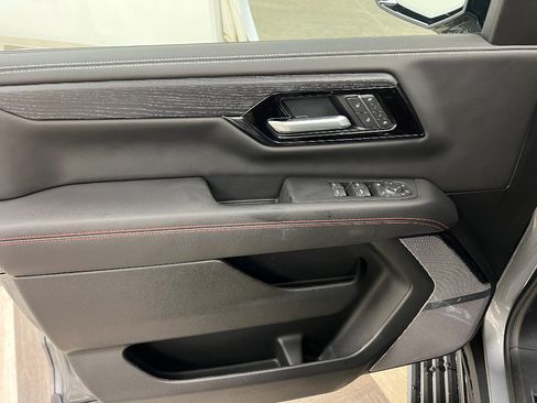 New 2026 GMC Yukon XL AT4 Ultimate AWD/4WD image 7