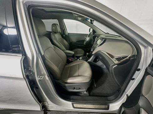 Used 2017 Hyundai Santa Fe Sport FWD image 32