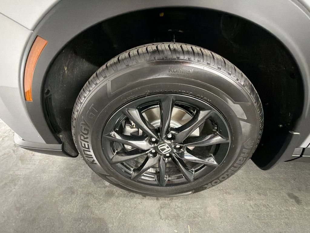 Certified 2026 Honda CR-V Sport image 32
