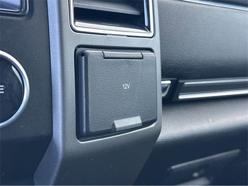 Certified 2021 Ford Expedition XLT image 30