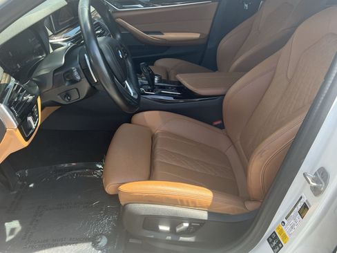 Used 2021 BMW 530i xDrive w/ Premium Package AWD/4WD image 14